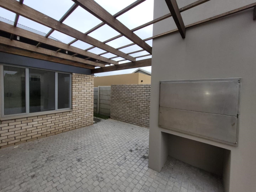 3 Bedroom Property for Sale in Mooikloof Country Estate Western Cape